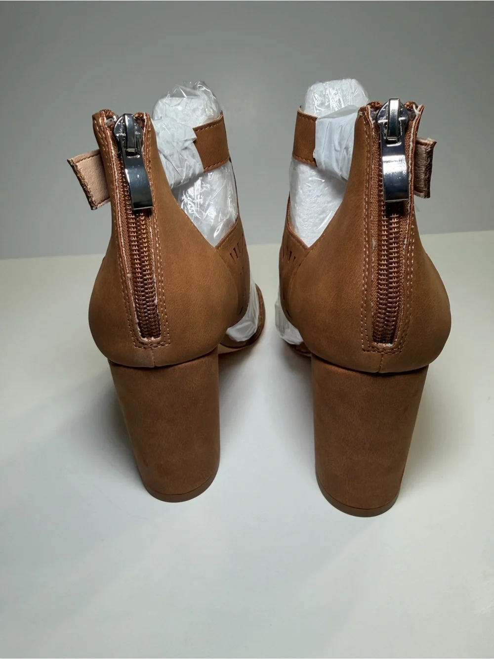 Women's Brown Laser-Cut Sandal Heels Size 6